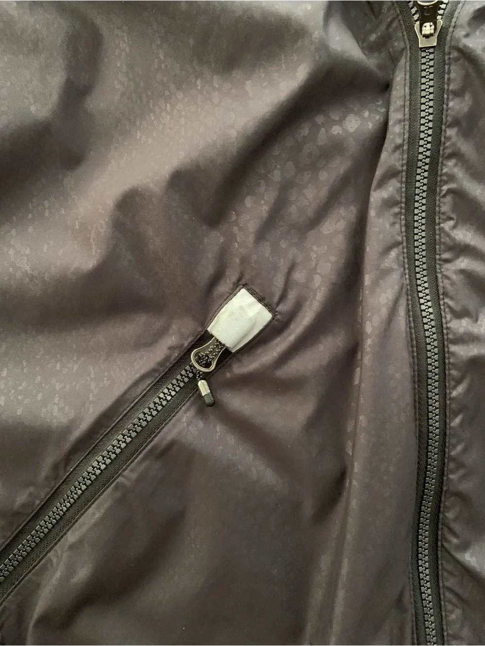 Lululemon Miss Misty Jacket II Size 6 Windbreaker Desert Snake Embossed Black